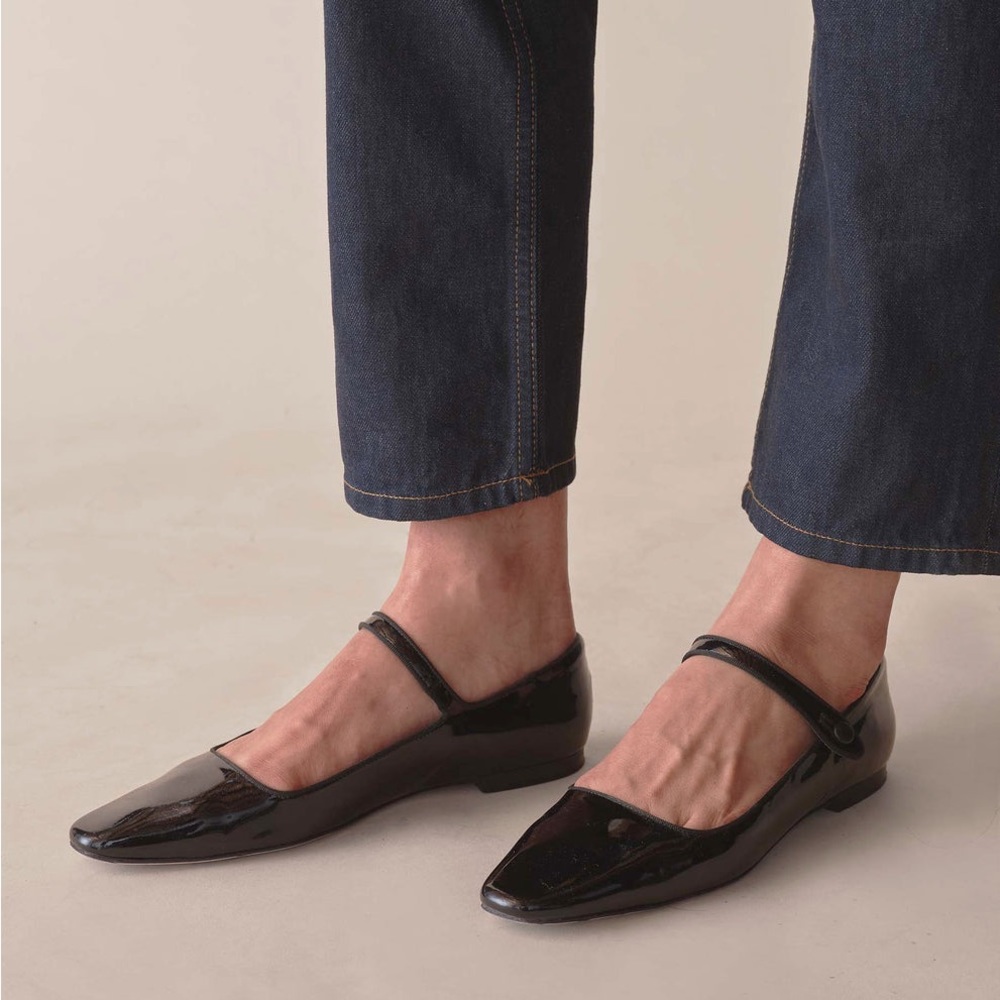 DAPHNE MARY JANE (in Black Patent) from Doen